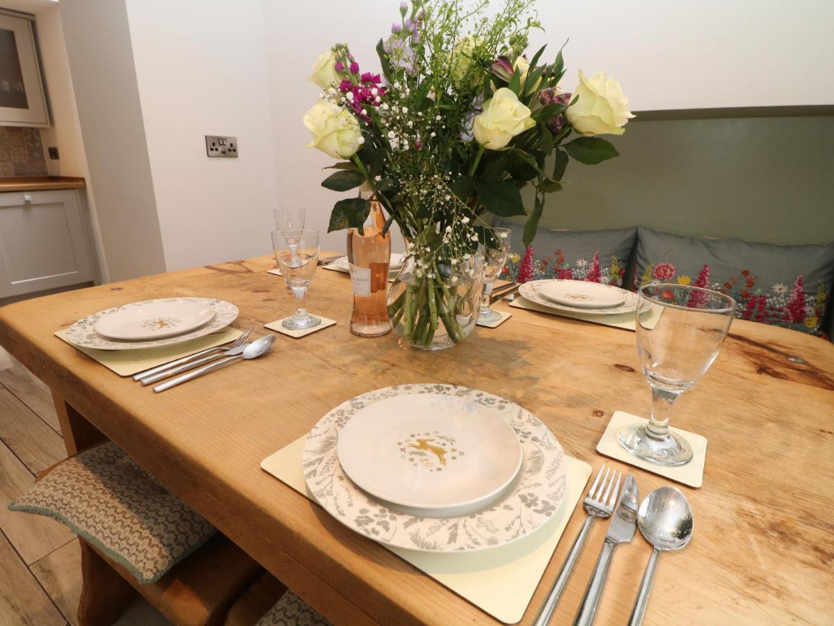 Ardeevin Cottage Buxton  Bagian luar foto